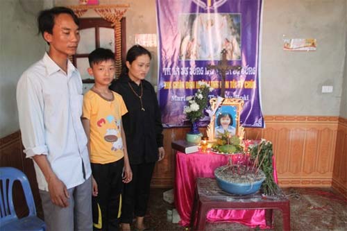 noi dau nguoi me co con gai bi xe may dam chet - 2