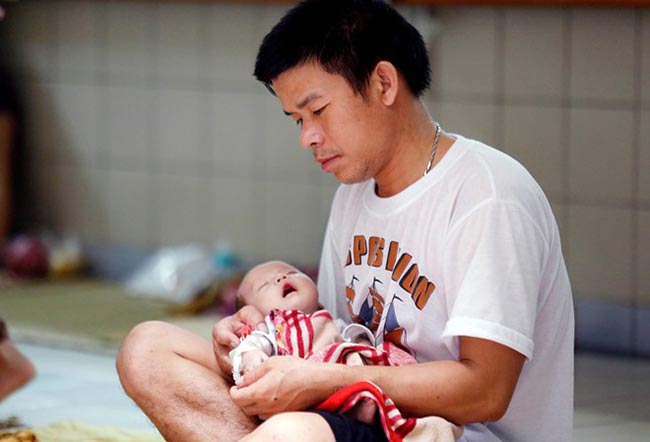 Đau xót quang cảnh bên trong & quot;tâm sởi & quot;