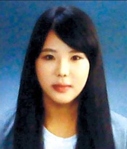 nhung anh hung trong vu chim tau han quoc - 1