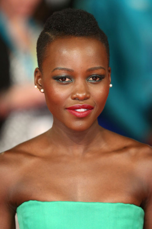 lupita nyong'o duoc chon la phu nu dep nhat the gioi - 4