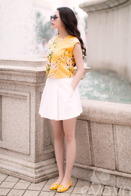 tra ngoc hang vang ruc khi xuong pho ngay he - 3