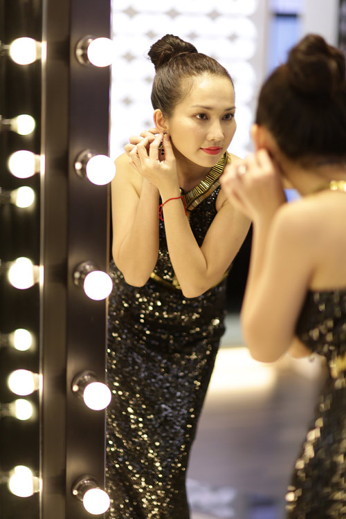 vo tuan hung bi nghi lo mieng don cam - 13