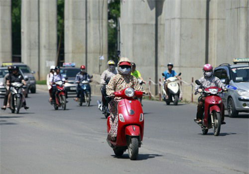 dau tuan, ha noi nang nong gay gat - 1