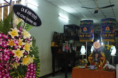 Đám tang hiu quạnh của nhạc sĩ 