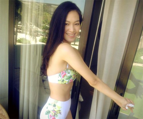 hh thuy dung hanh phuc hoa minh vao bien - 2