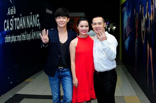 nathan lee, ngoc anh di co vu hoang hai - 1