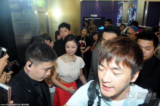 hau truong make-up cua lam tam nhu - 5