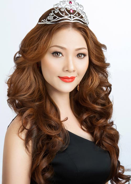 hhqb hoang yen: "can xem xet ki viec tuoc danh hieu" - 1