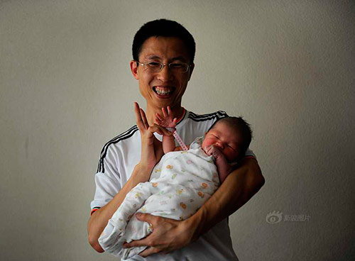 nu cuoi cua nhung ong bo lan dau be con - 6