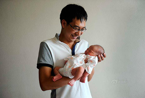 nu cuoi cua nhung ong bo lan dau be con - 9