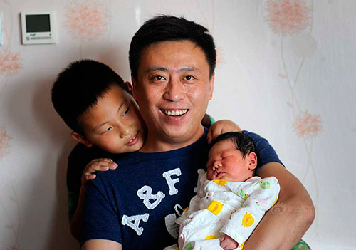 nu cuoi cua nhung ong bo lan dau be con - 14