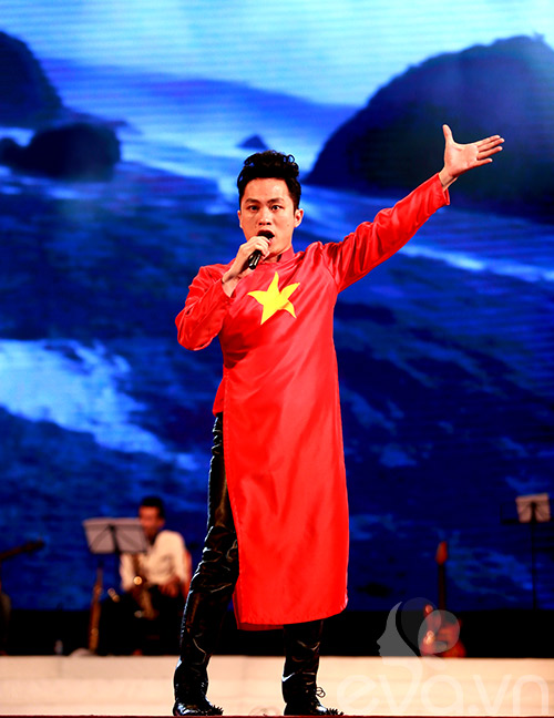 my tam xin duoc hat trong dem nhac huong ve bien dao - 15