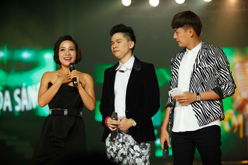 me minh thu lan dau song ca cung con gai - 16