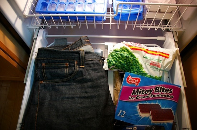 10 mẹo hay mẹ nên biết khi xử lý quần áo trong nhà