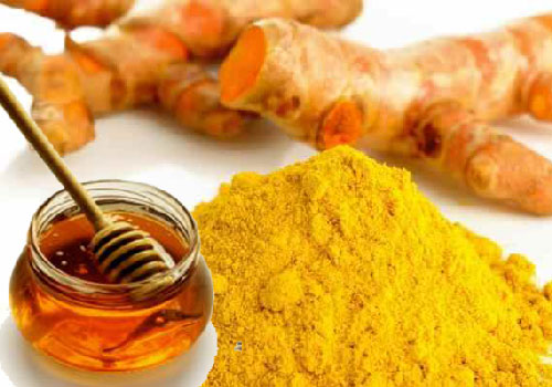Trị mụn bọc hiệu quả bằng mật ong và tinh chất nghệ