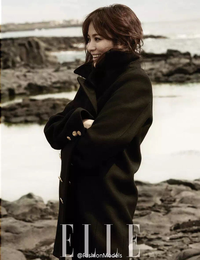 Bất ngờ với ảnh nổi loạn của Song Hye Kyo