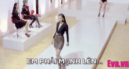 su thuc ve trinh do catwalk cua pham huong, ha ho, lan khue - 7