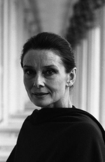Audrey Hepburn:  Biểu tượng thời trang của thời đại - 14