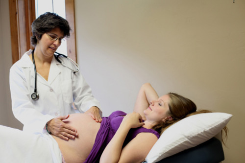 Nhận biết sớm dấu hiệu thai ngoài tử cung - 2