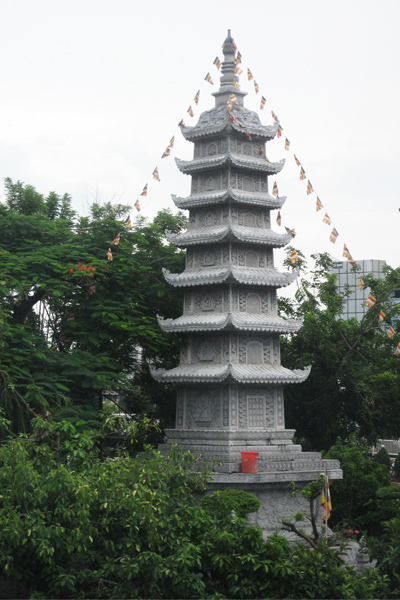 6 ngôi chùa đặc biệt ở TP.HCM - 2