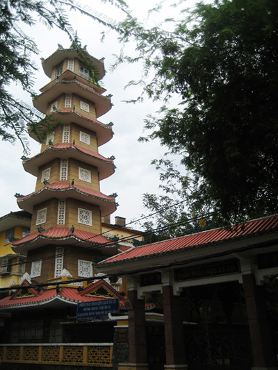 6 ngôi chùa đặc biệt ở TP.HCM - 4