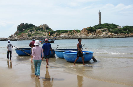 Thưởng thức tiệc giữa biển ở Mũi Kê Gà - 3