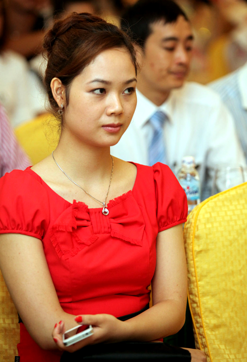 Mai Phương kém xinh, Lý Nhã Kỳ bất ngờ giản dị - 1