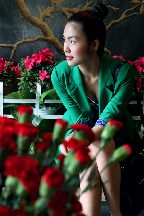 Tóc búi trẻ trung như Hà Tăng - 2