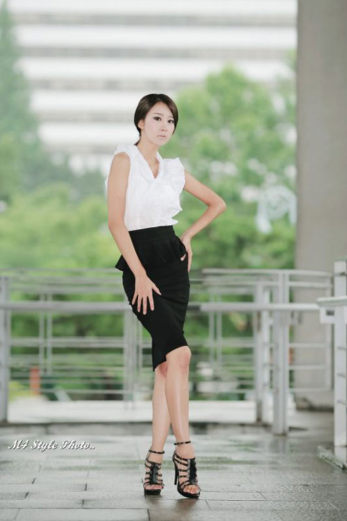Chân váy công sở nào hot nhất thu này? - 10