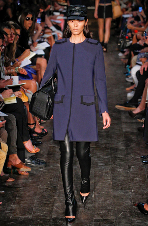 Những bất ngờ trong BST 2012 của Victoria Beckham - 3