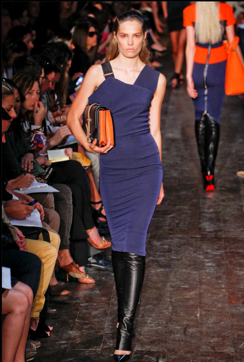 Những bất ngờ trong BST 2012 của Victoria Beckham - 7