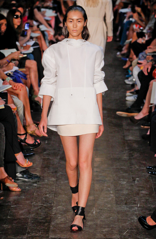 Những bất ngờ trong BST 2012 của Victoria Beckham - 18