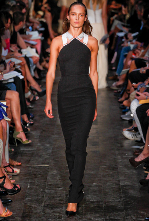 Những bất ngờ trong BST 2012 của Victoria Beckham - 23