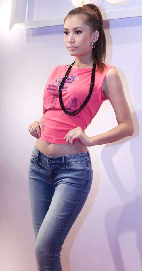 Sao Việt nào mặc jeans đẹp nhất? - 18