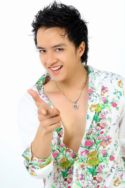 Khi mỹ nam Việt điệu đà cùng...hoa - 7
