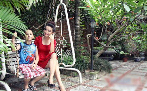Biệt thự rộng rãi của "siêu mẫu ăn ảnh" - 4