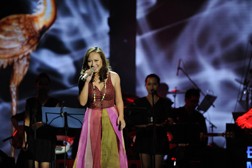 Thanh Lam bỏng cháy, khao khát "Em yêu anh" - 12