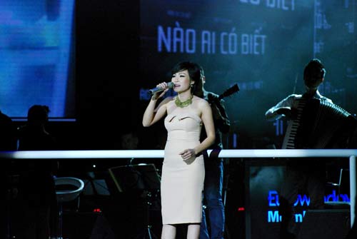 Thanh Lam bỏng cháy, khao khát "Em yêu anh" - 7