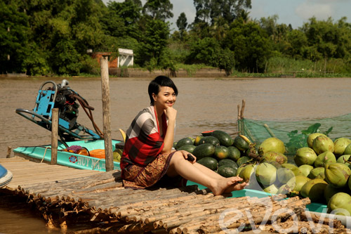 Đinh Ngọc Diệp xuống tóc làm "nàng men" - 13