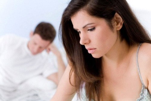 Chồng nằm liệt giường, vợ đi ngoại tình - 1
