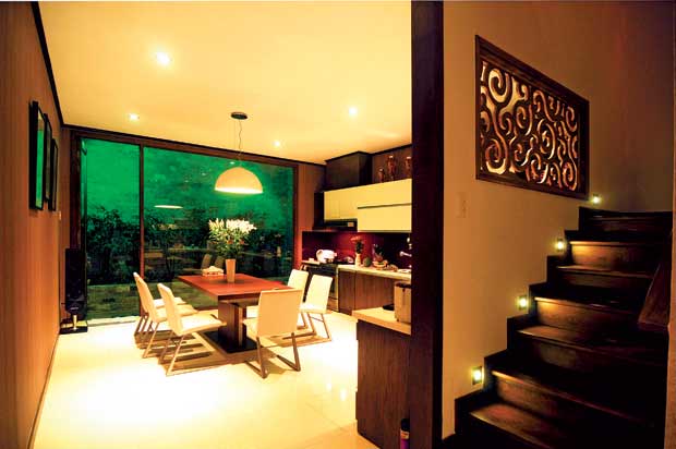 Chẳng cần biển, nhà đẹp ngắm nhìn núi cao - 7