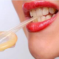 Độc giả: Mẹ độc đoán, con "phá rào" - 5