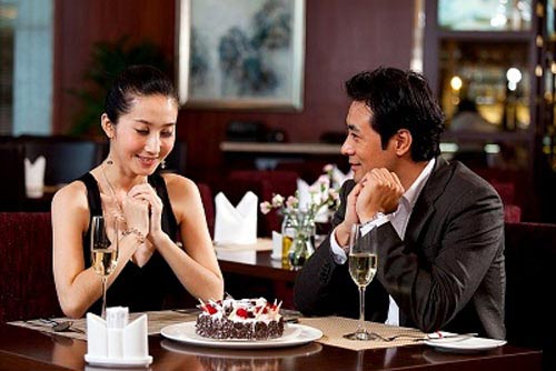 Phụ nữ "trốn chồng gặp trai", vì đâu nên nỗi? - 2