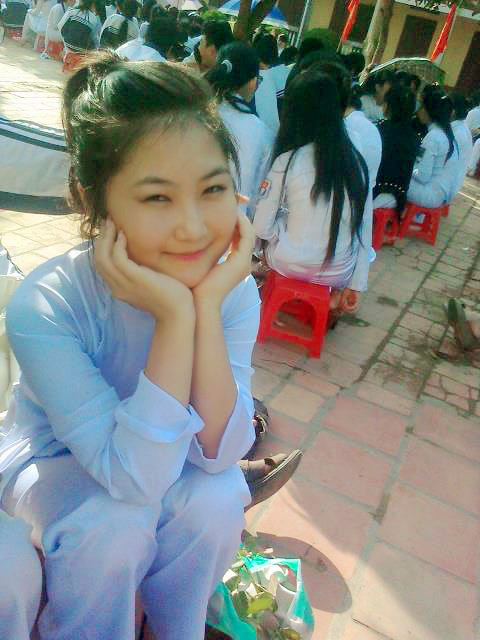 Hương Tràm lập kỷ lục nghe nhạc "khủng" - 3
