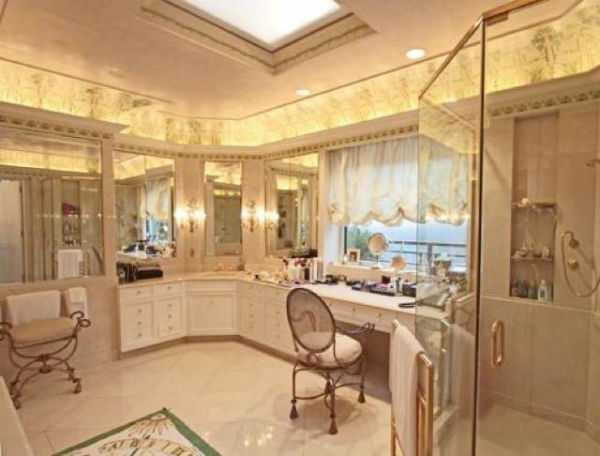 Soi thử độ "long lanh" của nhà 1100 tỷ - 9