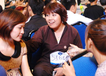 VN Idol: "Hot" vì scandal của thí sinh - 2