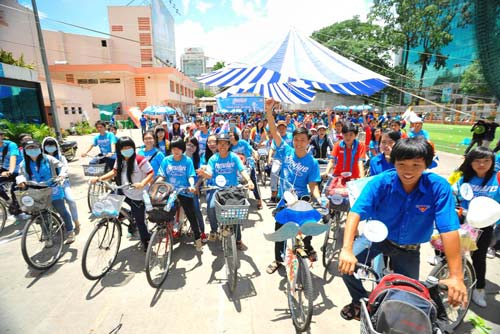 4.500 bạn trẻ hưởng ứng “Hành trình Revive Fun Bike” - 1
