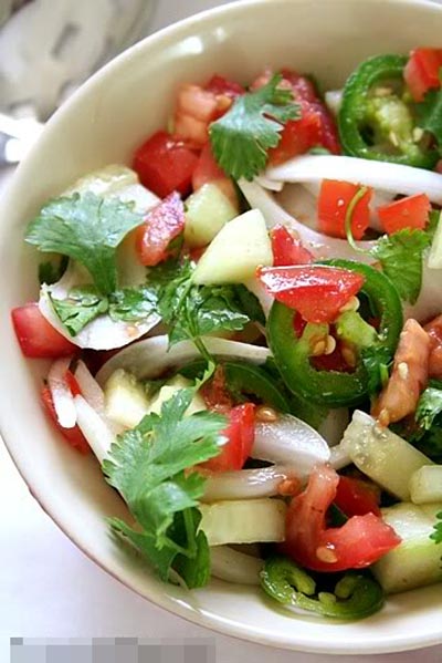 Salad dưa chuột và cà chua tươi mát - 5