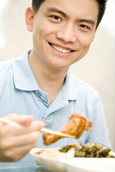 Đang "yêu", cứ rời "cô bé" là "cậu bé" ỉu xìu? - 2