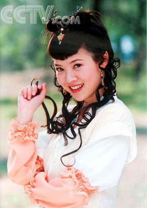 Những mỹ nhân cổ trang "mê mệt" tóc xoăn - 13